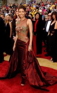 Halle-Berry-in-Elie-Saab